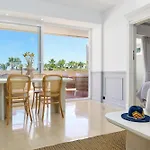 Lägenhet Stunning Renovated 2-bedroom In Golden Mile *