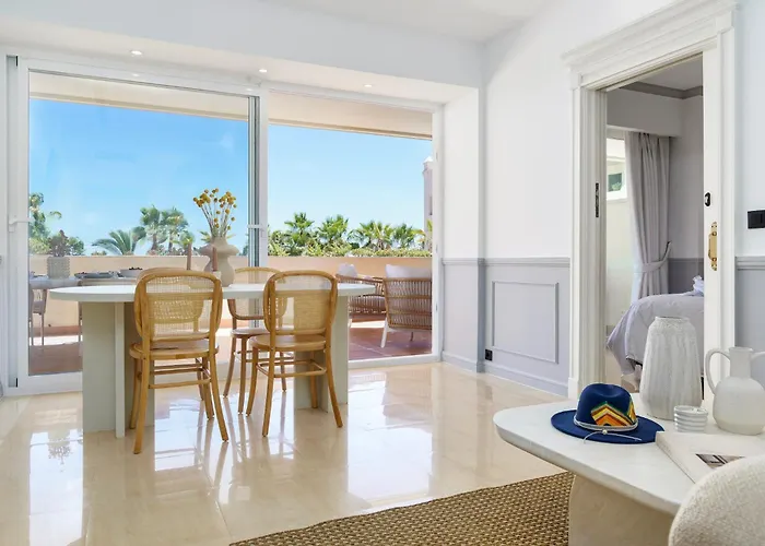 شقة Stunning Renovated 2-bedroom In Golden Mile *